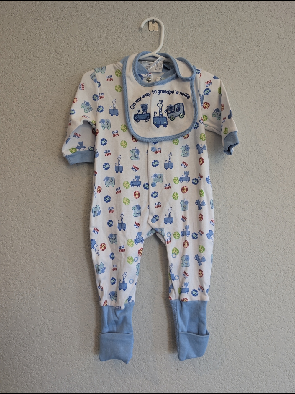 NWT Snugabye Boy's Sz 3 Months Blue Train Print Baby One-Piece with Bib